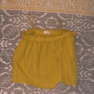 Neutral yellow (gold) ruffle tank